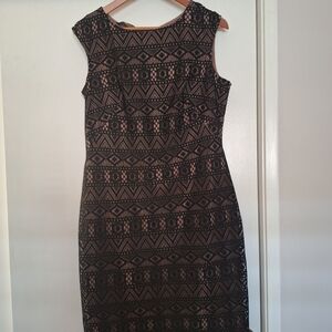 Evan Picone Black and Tan Geometric Mini Dress